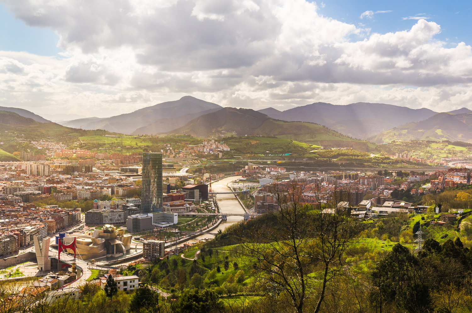 Cityscape_-_Bilbao,_Spain_-_panoramio_(1)